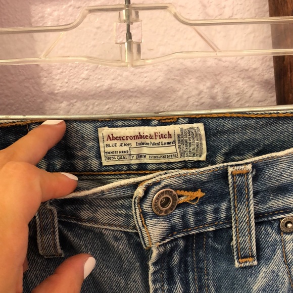 Vintage Abercrombie jeans - Picture 2 of 6